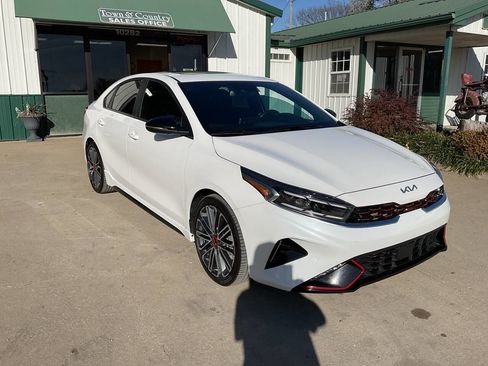 Used 2024 Kia Forte GT w/ GT2 Package image 3