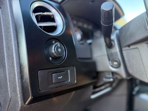 Used 2012 Ford F150 FX4 w/ FX Luxury Pkg image 23