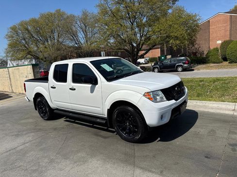 Used 2019 Nissan Frontier SV w/ Value Truck Package image 7
