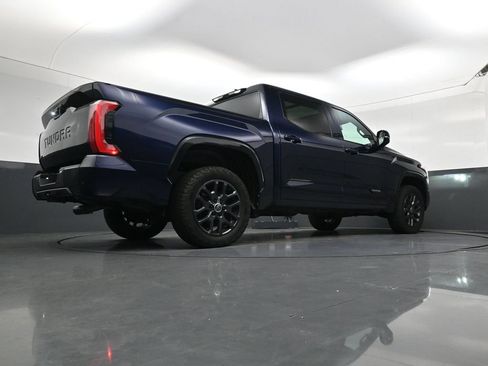 Used 2024 Toyota Tundra Platinum AWD/4WD image 28