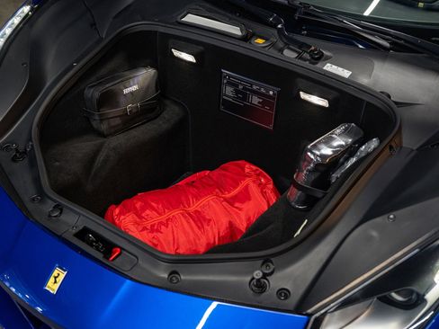 Used 2019 Ferrari 488 Spider RWD image 23