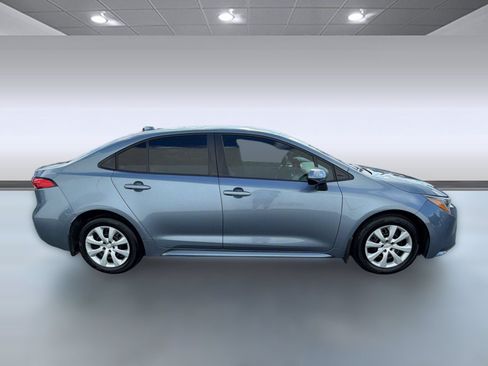 Certified 2025 Toyota Corolla LE FWD image 8
