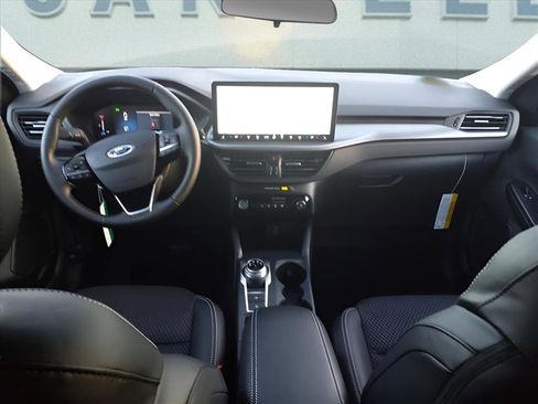 Used 2025 Ford Escape PHEV image 13