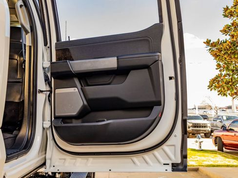 Used 2023 Ford F250 Lariat w/ Lariat Ultimate Package image 39