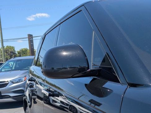 Used 2024 Land Rover Range Rover Sport Dynamic SE AWD/4WD image 13