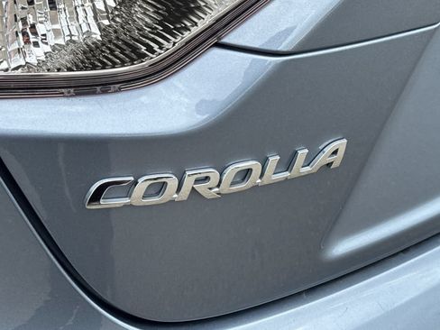 Used 2021 Toyota Corolla SE FWD image 24