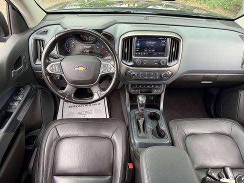 Used 2022 Chevrolet Colorado Z71 AWD/4WD image 14