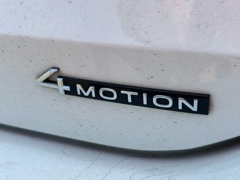 Used 2026 Volkswagen Tiguan SE AWD/4WD image 13