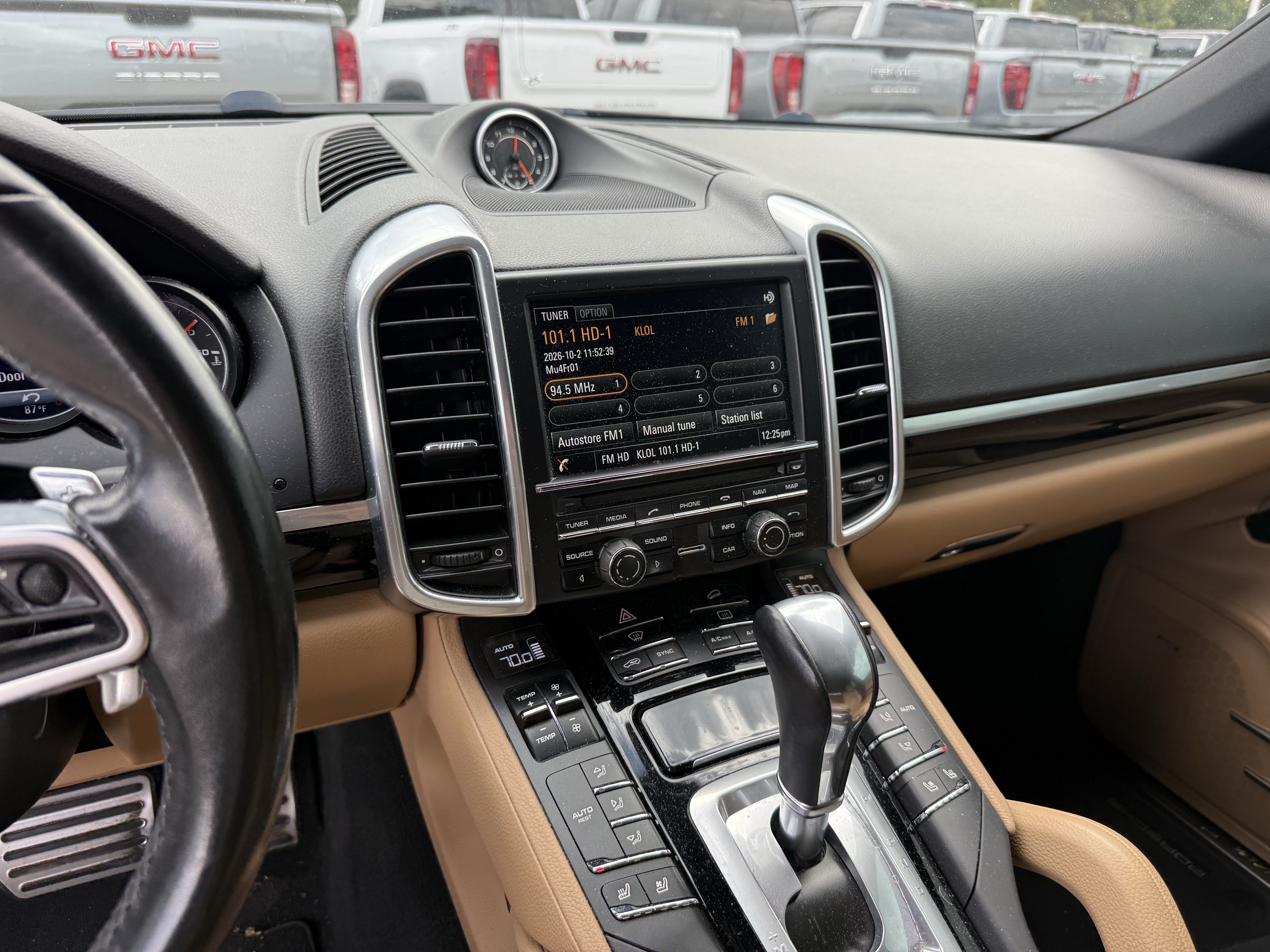 Used 2016 Porsche Cayenne S AWD/4WD image 19