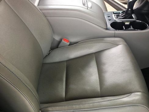 Used 2016 Toyota Highlander Limited FWD image 17