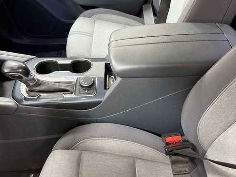 Used 2019 Chevrolet Blazer LT FWD image 22