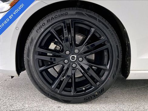 Certified 2023 Volvo S60 B5 Plus w/ Climate Package AWD/4WD image 10