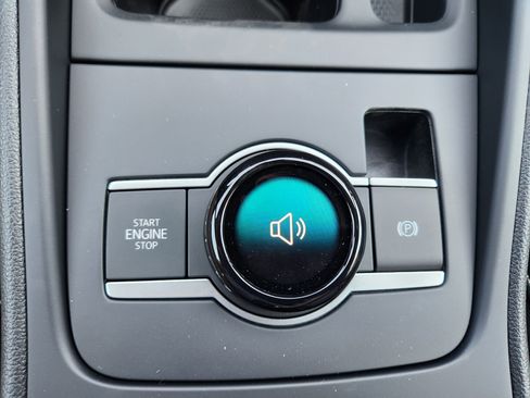 New 2025 Volkswagen Tiguan SE R-Line image 34