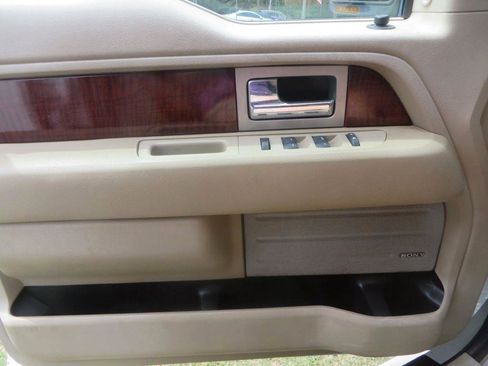 Used 2010 Ford F150 2WD SuperCrew image 25