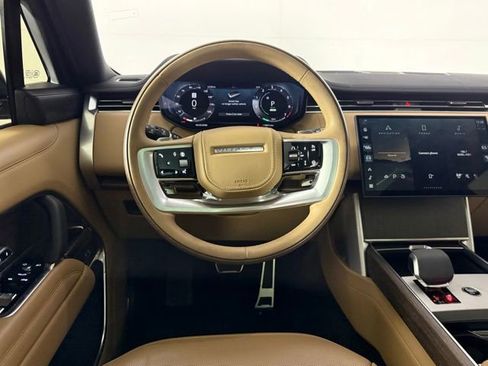 Used 2025 Land Rover Range Rover SE AWD/4WD image 26
