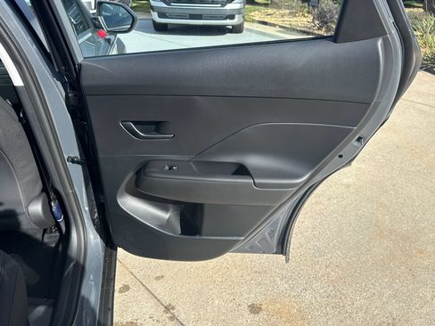 Used 2026 Hyundai Kona SE FWD image 16