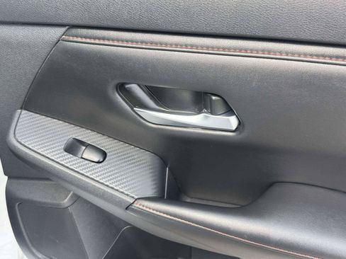 Used 2024 Nissan Sentra SR w/ SR Premium Package FWD image 43