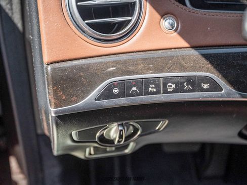 Used 2016 Mercedes-Benz Maybach S 600 image 36