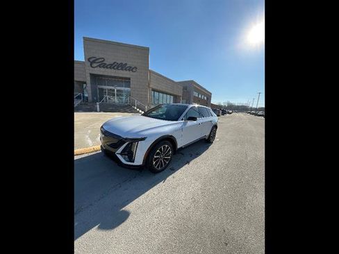 New 2026 Cadillac Lyriq Sport w/ LPO, Floor Liner Package AWD/4WD image 1