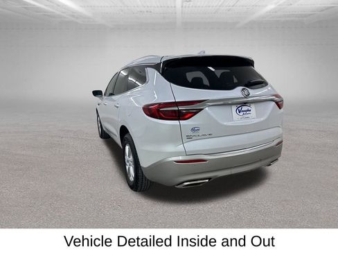 Used 2021 Buick Enclave Essence w/ Sound and Sites Package image 11