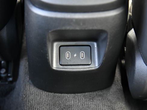 Used 2025 Hyundai Elantra Limited image 42