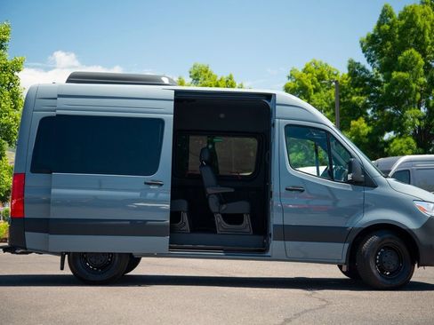 Used 2025 Mercedes-Benz Sprinter 2500 image 13