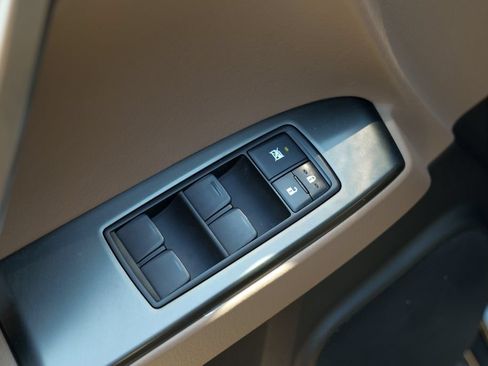 Used 2023 Lexus GX 460 Premium w/ Premium Package AWD/4WD image 18