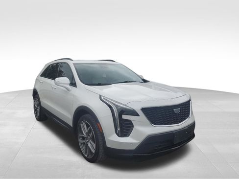 Used 2021 Cadillac XT4 Sport FWD image 2