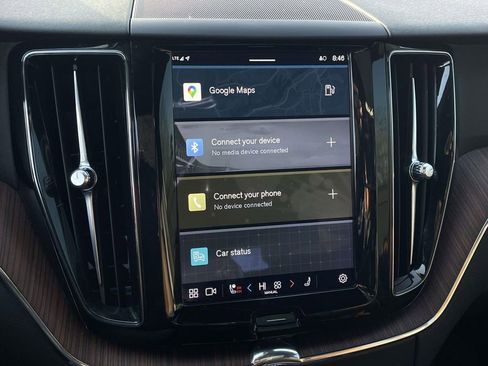 Used 2023 Volvo XC60 B5 Plus w/ Climate Package image 16