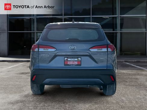 Used 2023 Toyota Corolla Cross L image 9