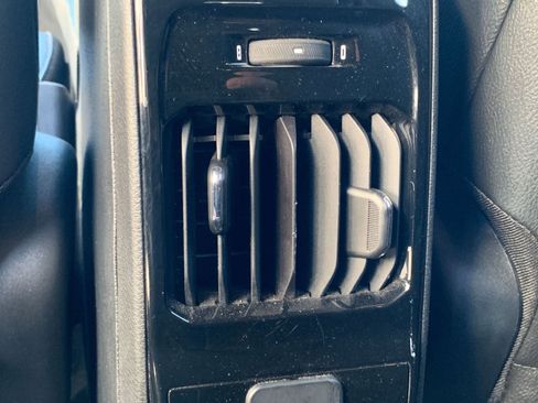 Used 2025 Jeep Compass Trailhawk image 23