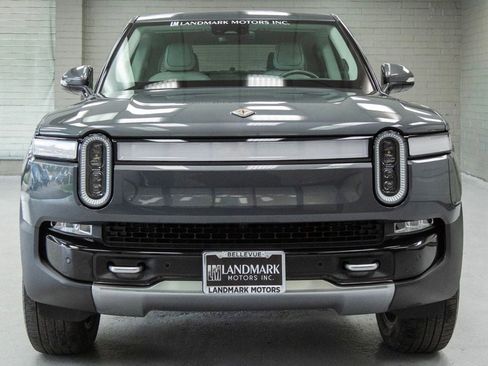 Used 2022 Rivian R1T Adventure image 7