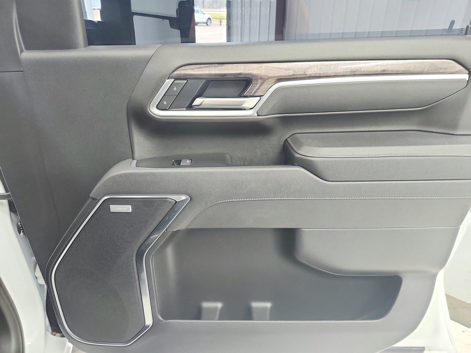 Used 2025 Chevrolet Silverado 2500 LTZ w/ LTZ Convenience Package AWD/4WD image 40