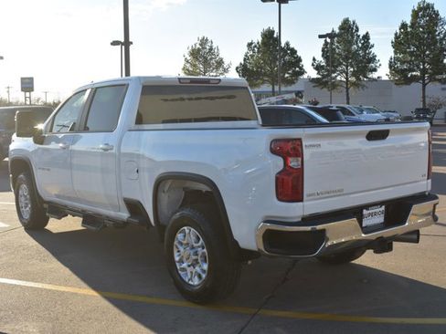 Used 2021 Chevrolet Silverado 2500 LT w/ Z71 Off-Road Package image 8