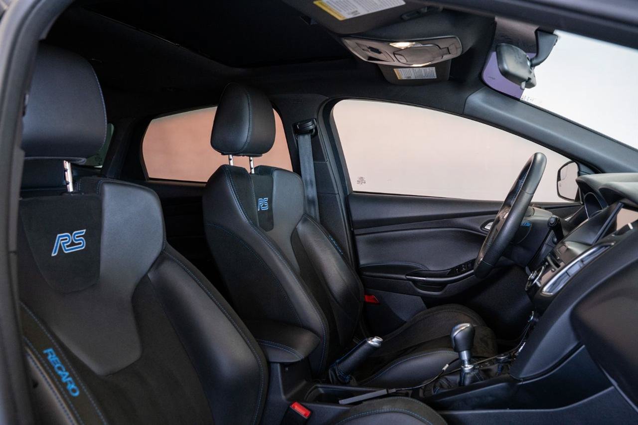 Used 2017 Ford Focus RS AWD/4WD image 13