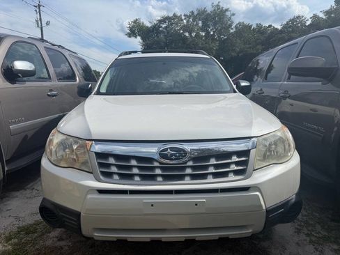 Used 2012 Subaru Forester 2.5X w/ Alloy Wheel Pkg image 2