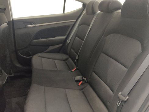 Used 2017 Hyundai Elantra Value Edition FWD image 18
