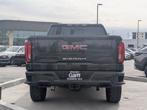 Used 2020 GMC Sierra 1500 AT4 w/ AT4 Premium Package image 5