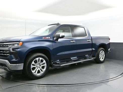 Used 2022 Chevrolet Silverado 1500 LTZ w/ LTZ Premium Package image 3