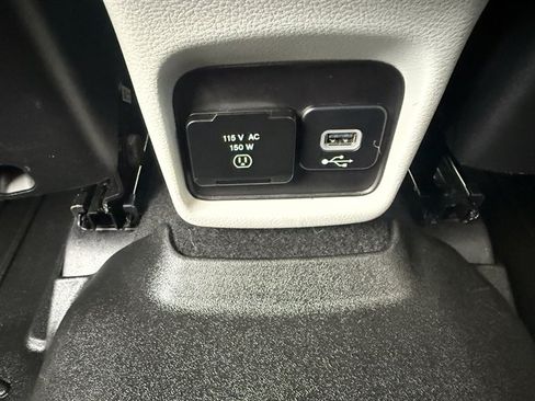 Used 2019 Jeep Compass Latitude w/ Popular Equipment Group AWD/4WD image 37