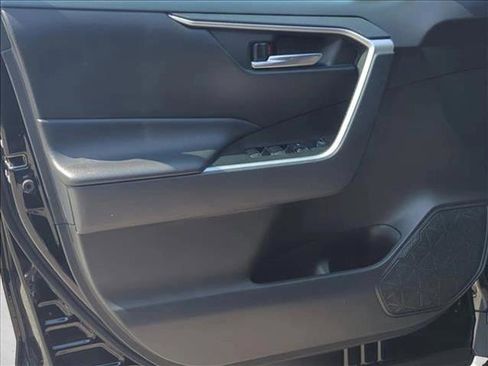 Used 2023 Toyota RAV4 XLE image 18