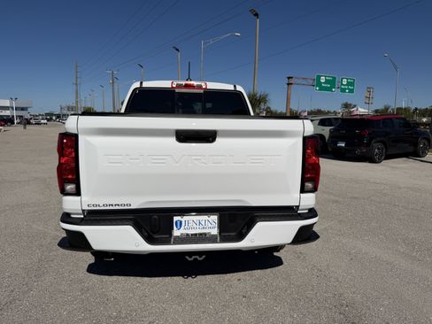 New 2026 Cadillac XT5 Luxury image 4