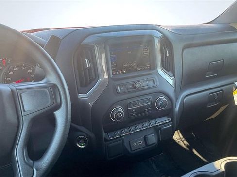Used 2024 Chevrolet Silverado 1500 Custom image 6