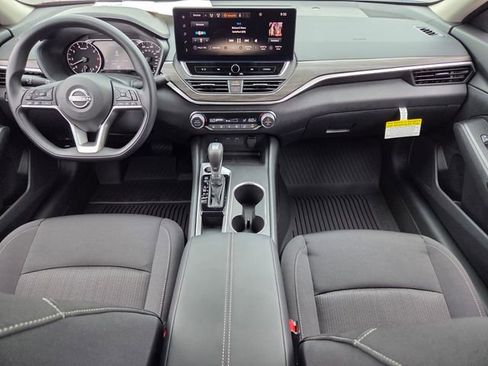 New 2026 Nissan Altima 2.5 SV FWD image 13
