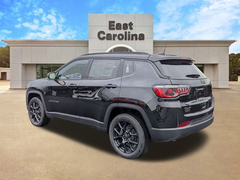 New 2026 Jeep Compass Latitude image 6