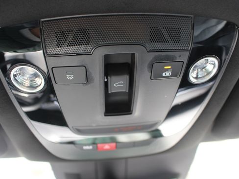 Certified 2025 Kia Sorento SX Prestige image 27