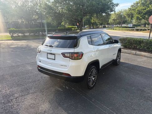 Used 2022 Jeep Compass Limited w/ Elite Group AWD/4WD image 8
