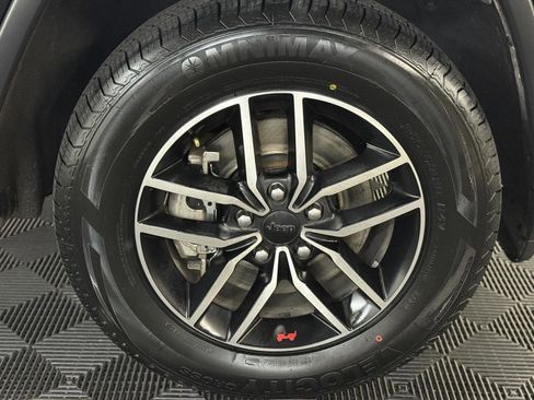 Used 2021 Jeep Grand Cherokee Trailhawk w/ Trailhawk Luxury Group image 4