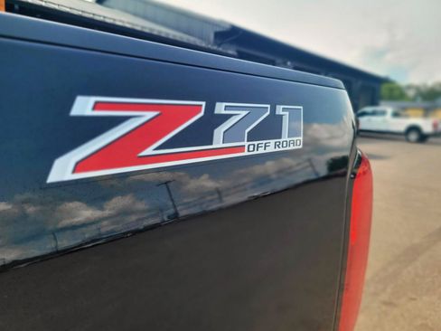 Used 2016 Chevrolet Colorado Z71 AWD/4WD image 15