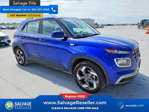 Used 2024 Hyundai Venue SEL FWD image 5
